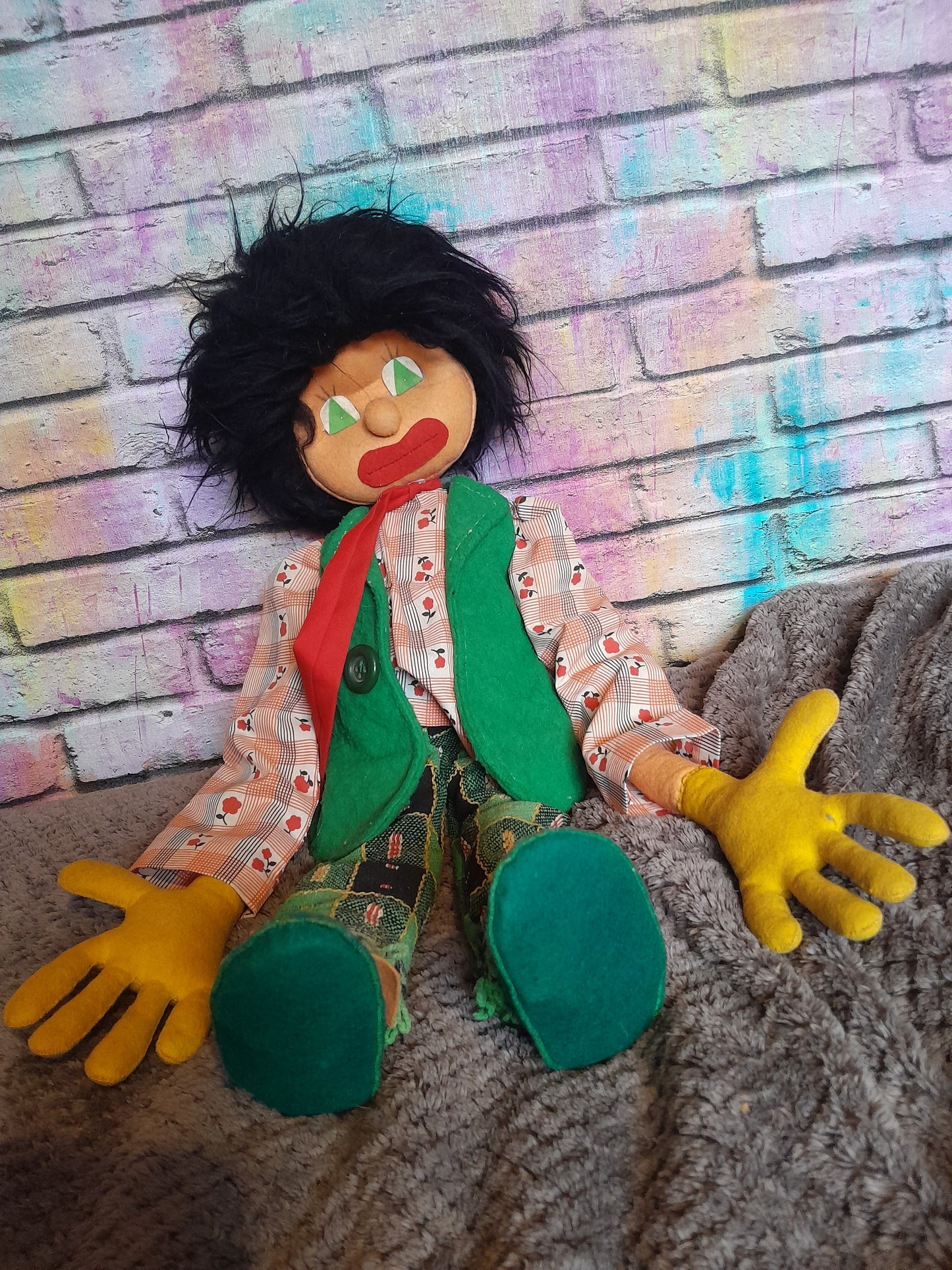 Giant hands doll